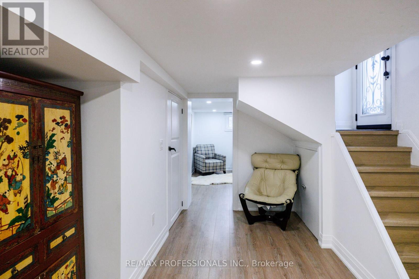 168 The Kingsway, Toronto (kingsway South), Ontario