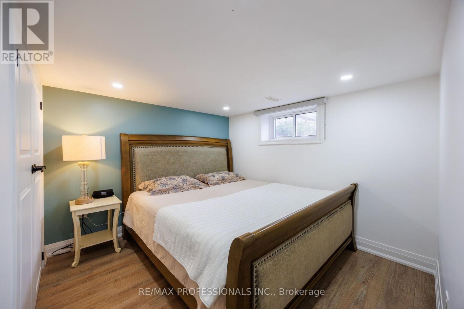 168 The Kingsway, Toronto (kingsway South), Ontario