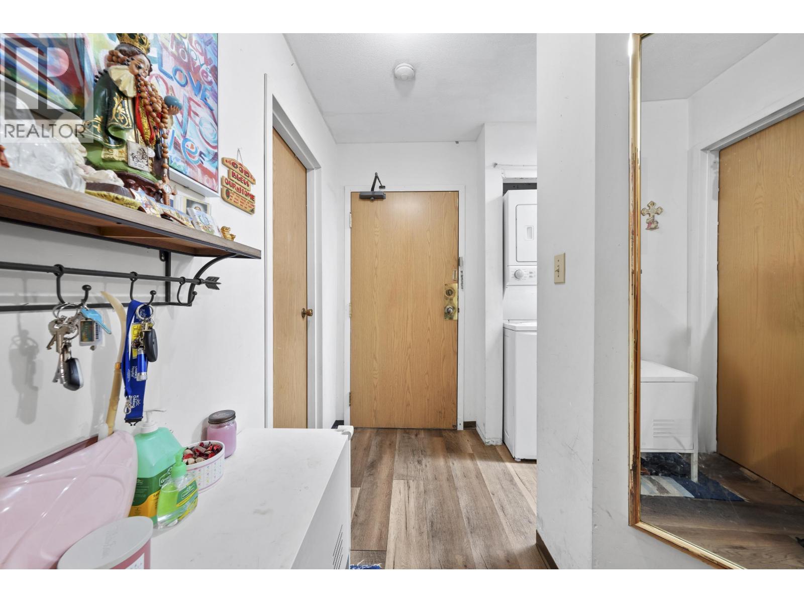 201 7431 Blundell Road, Richmond, British Columbia