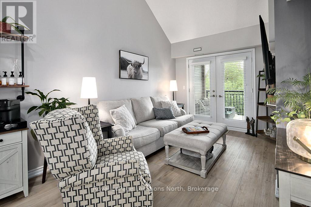 305 - 3 Brandy Lane Drive, Collingwood, Ontario