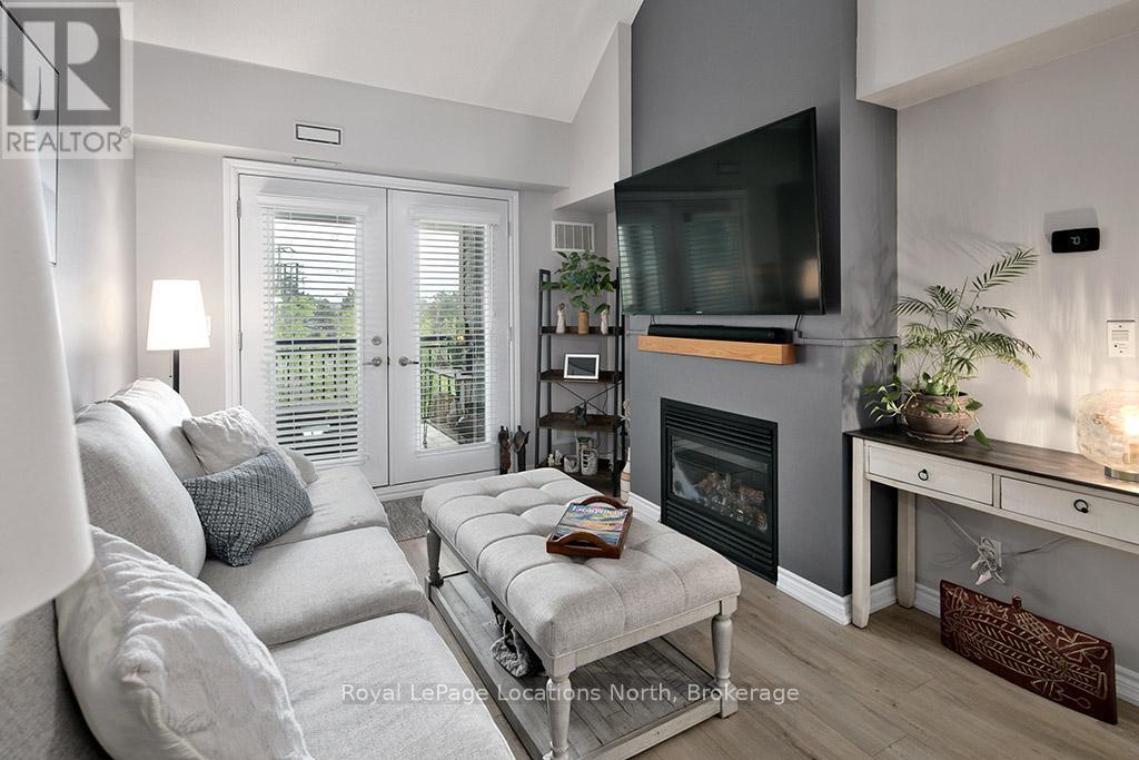 305 - 3 Brandy Lane Drive, Collingwood, Ontario