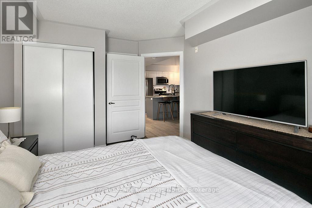 305 - 3 Brandy Lane Drive, Collingwood, Ontario