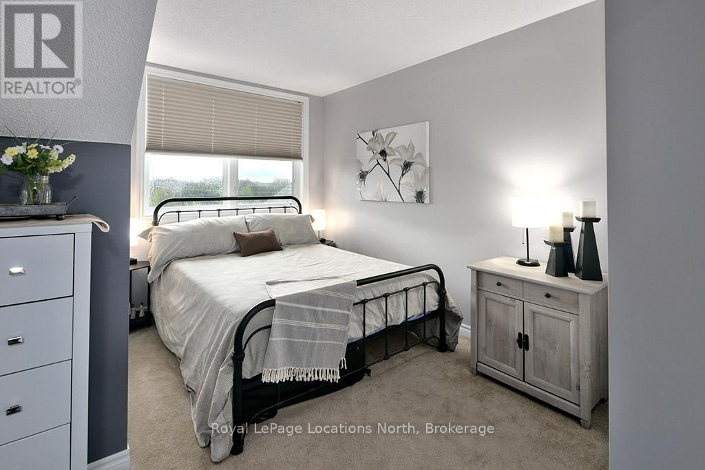 305 - 3 Brandy Lane Drive, Collingwood, Ontario