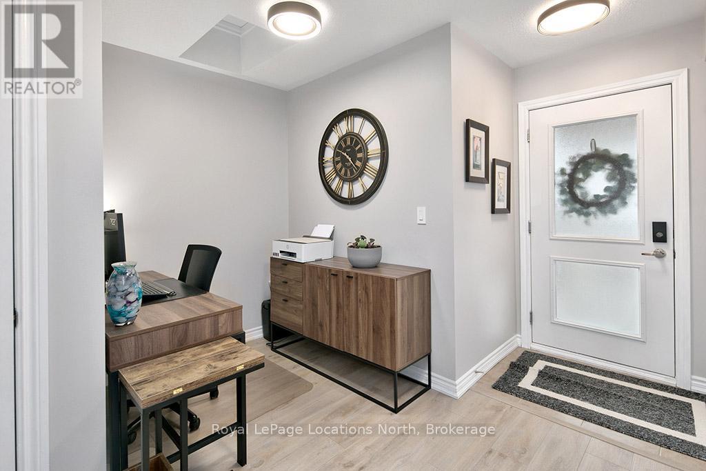 305 - 3 Brandy Lane Drive, Collingwood, Ontario