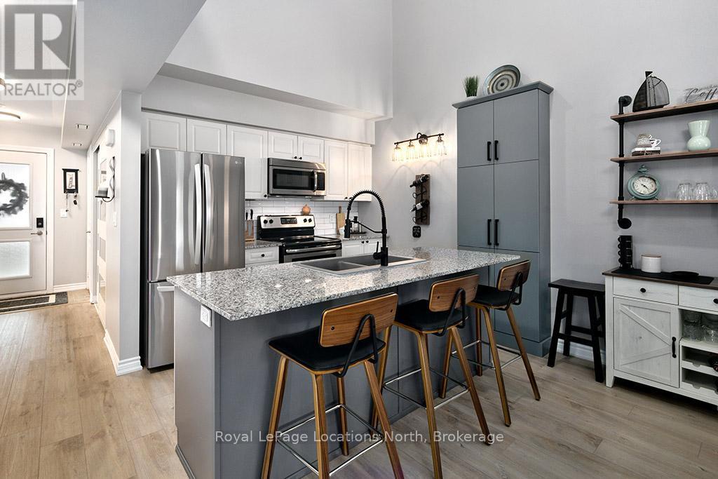 305 - 3 Brandy Lane Drive, Collingwood, Ontario