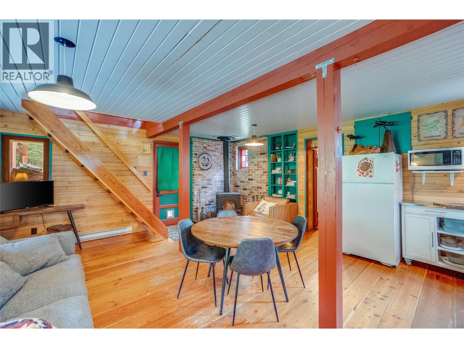 8780 Martens Road, Slocan, British Columbia