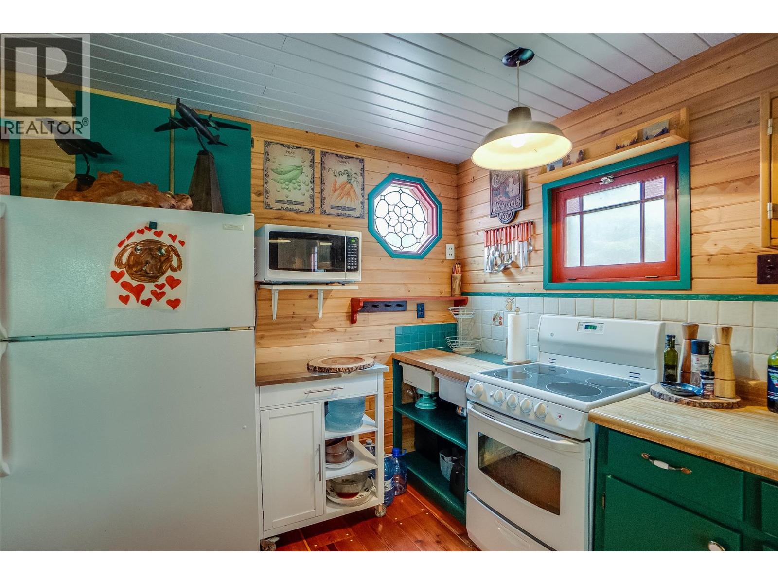 8780 Martens Road, Slocan, British Columbia