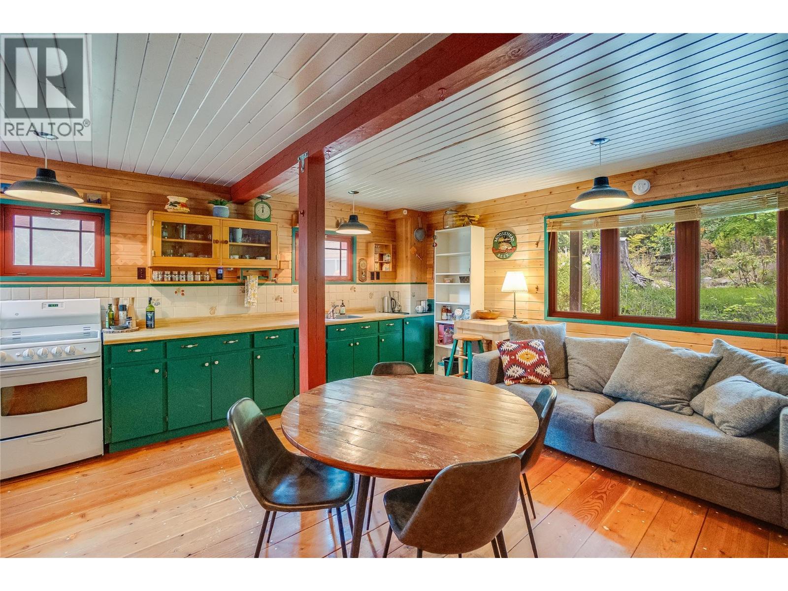 8780 Martens Road, Slocan, British Columbia