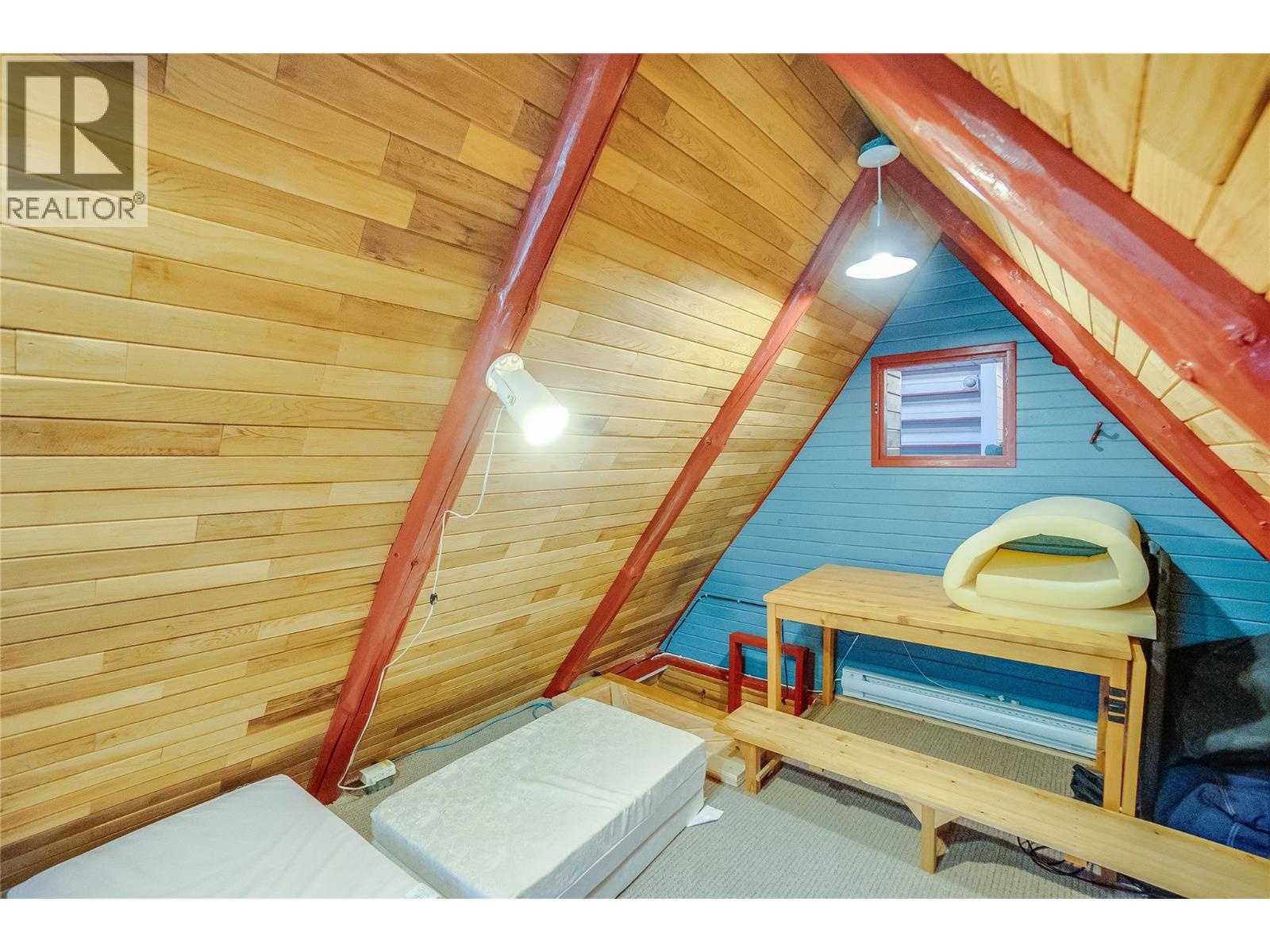 8780 Martens Road, Slocan, British Columbia