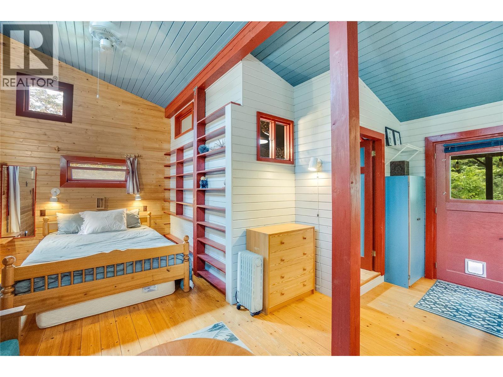 8780 Martens Road, Slocan, British Columbia