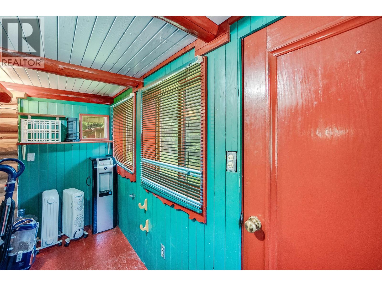 8780 Martens Road, Slocan, British Columbia