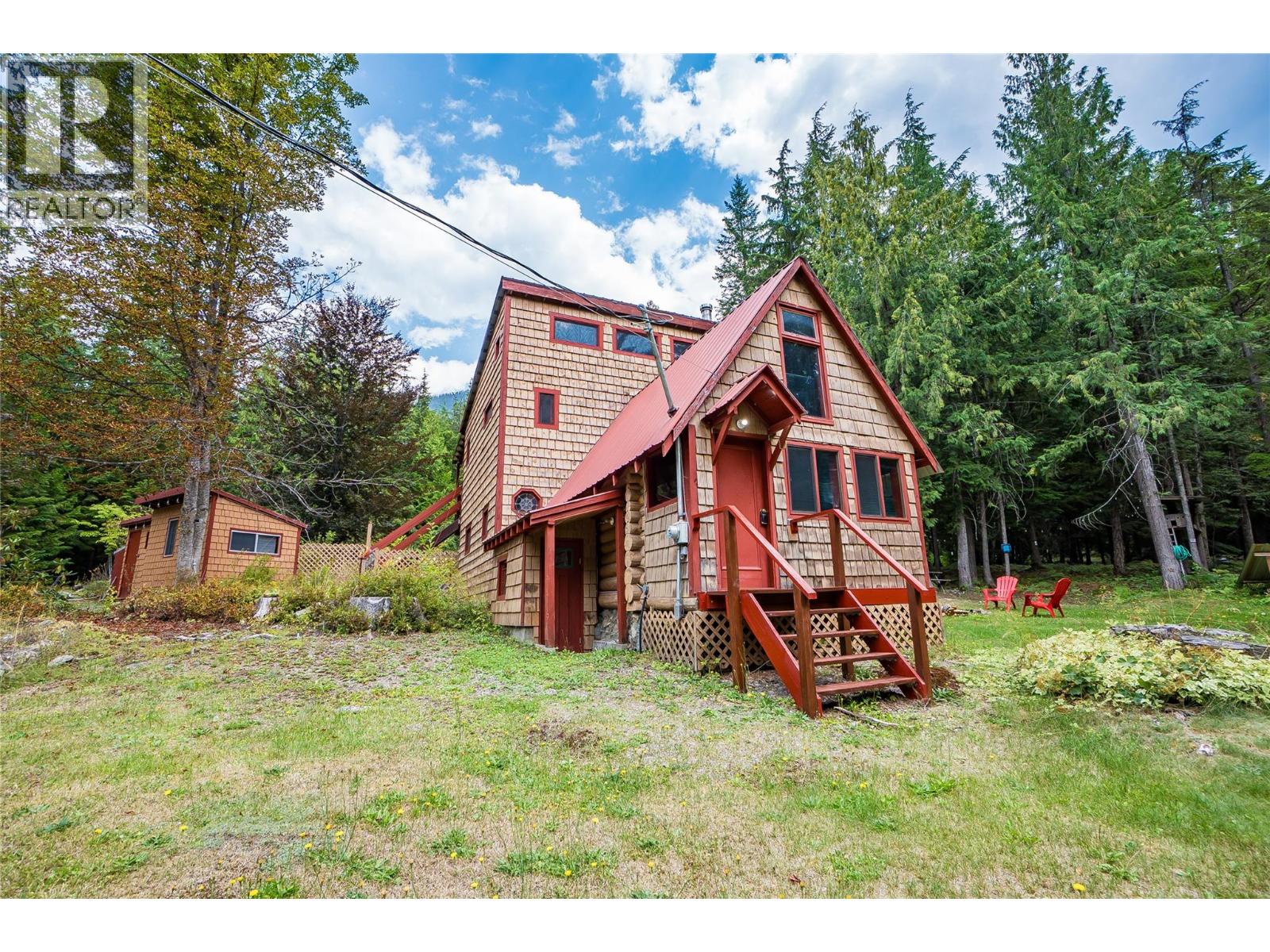 8780 Martens Road, Slocan, British Columbia