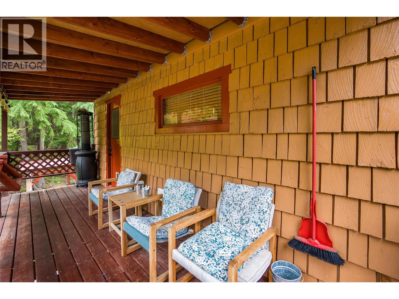 8780 Martens Road, Slocan, British Columbia