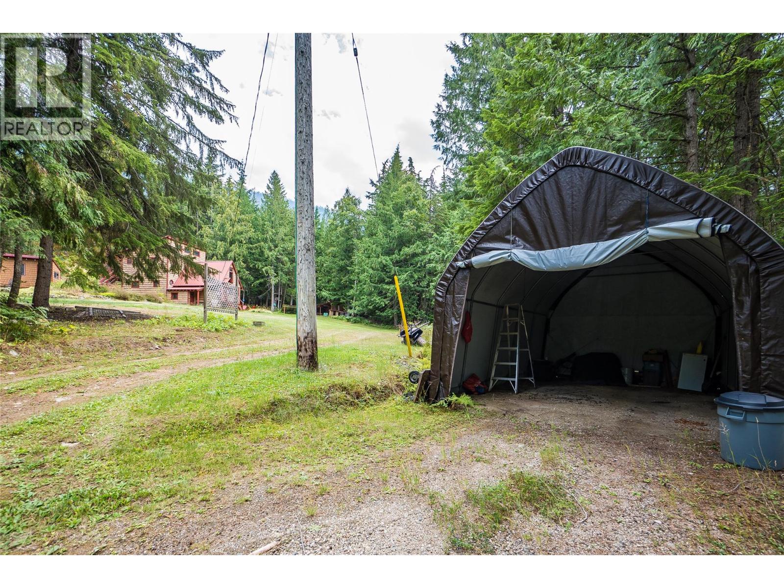 8780 Martens Road, Slocan, British Columbia