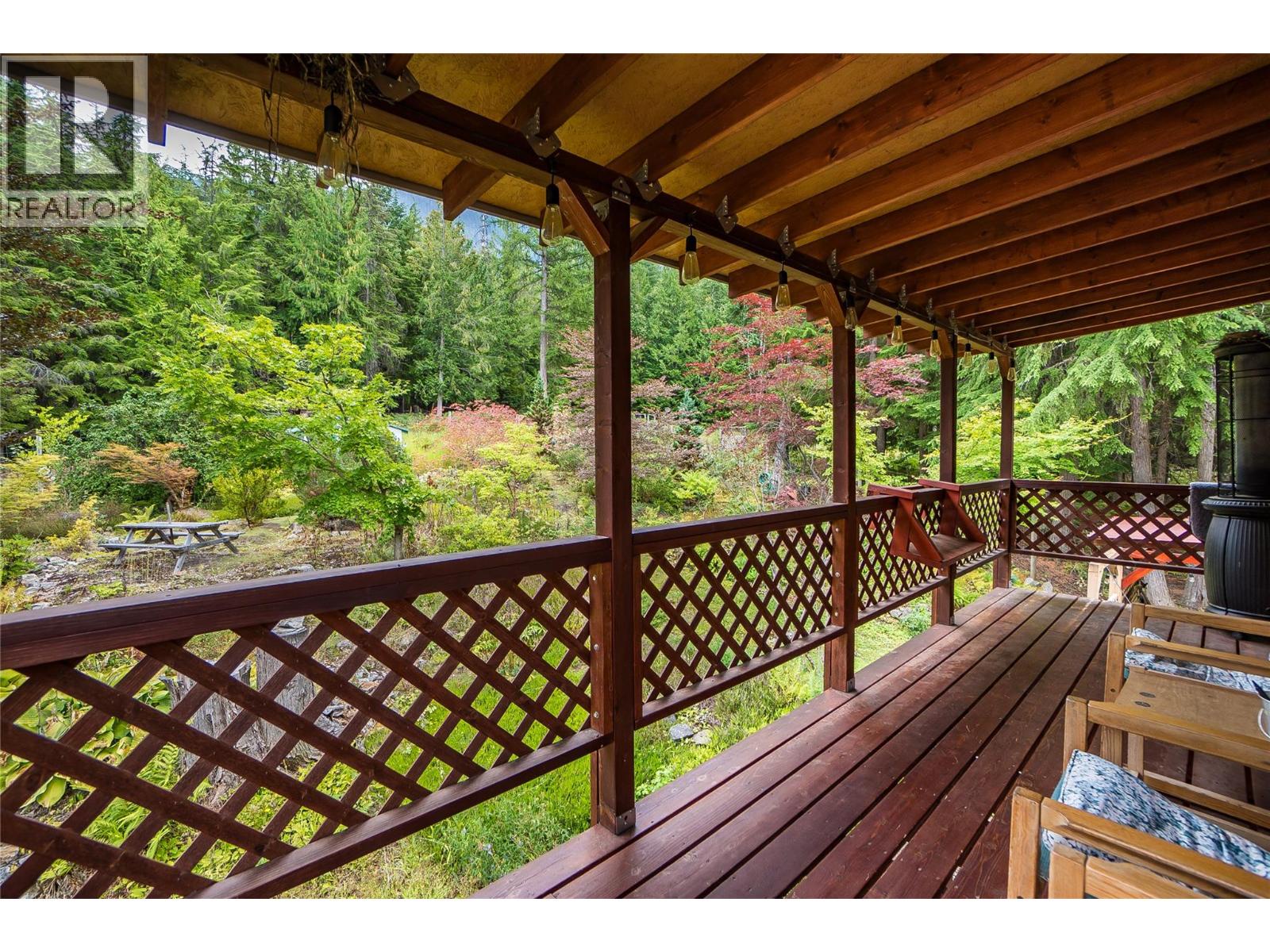 8780 Martens Road, Slocan, British Columbia