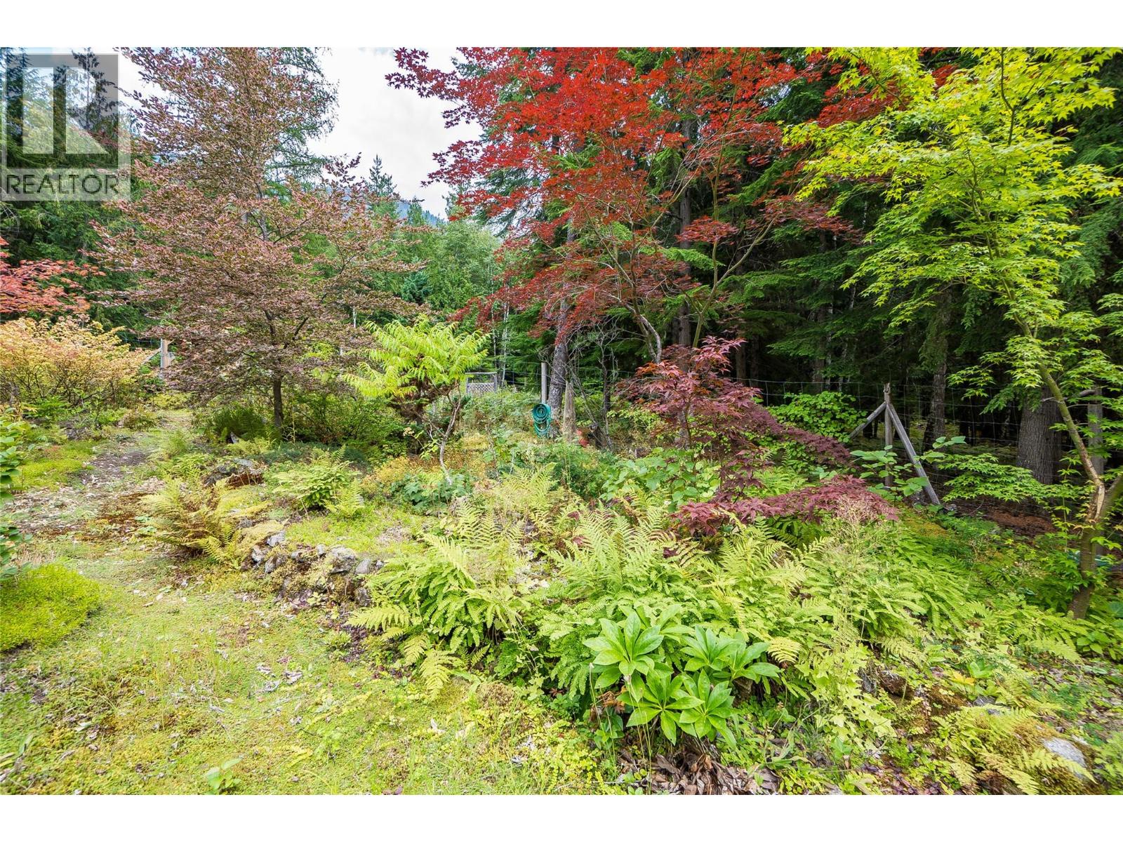 8780 Martens Road, Slocan, British Columbia