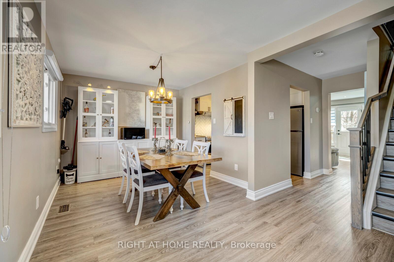 3 - 985 Limeridge Road E, Hamilton (berrisfield), Ontario