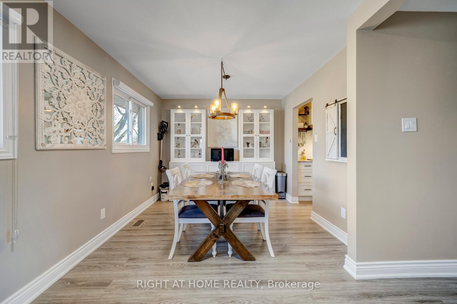 3 - 985 Limeridge Road E, Hamilton (berrisfield), Ontario