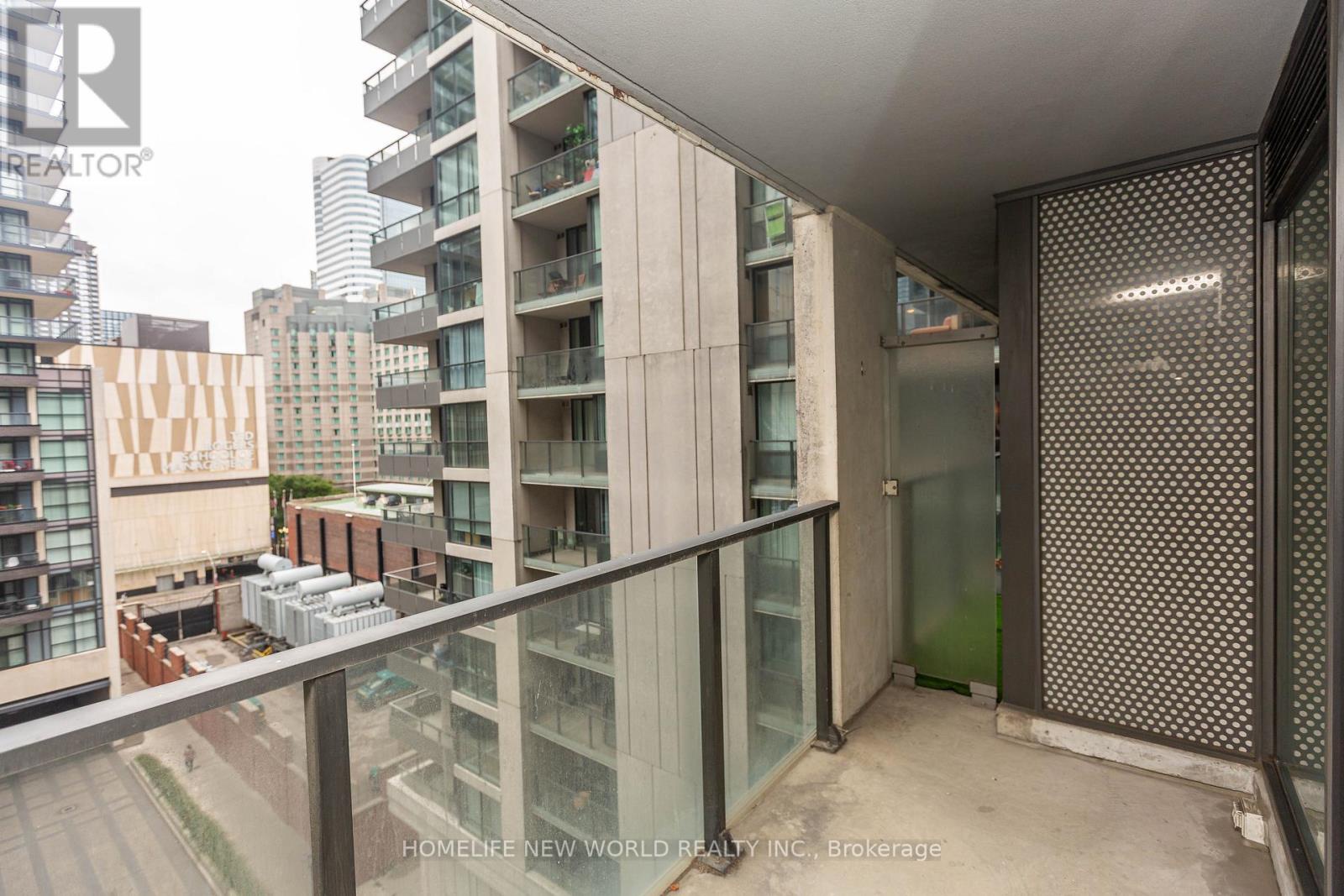 951 - 111 Elizabeth Street, Toronto (bay Street Corridor), Ontario