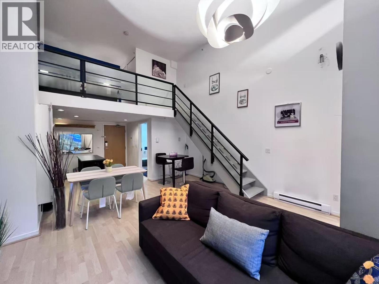 308 933 Seymour Street, Vancouver, British Columbia