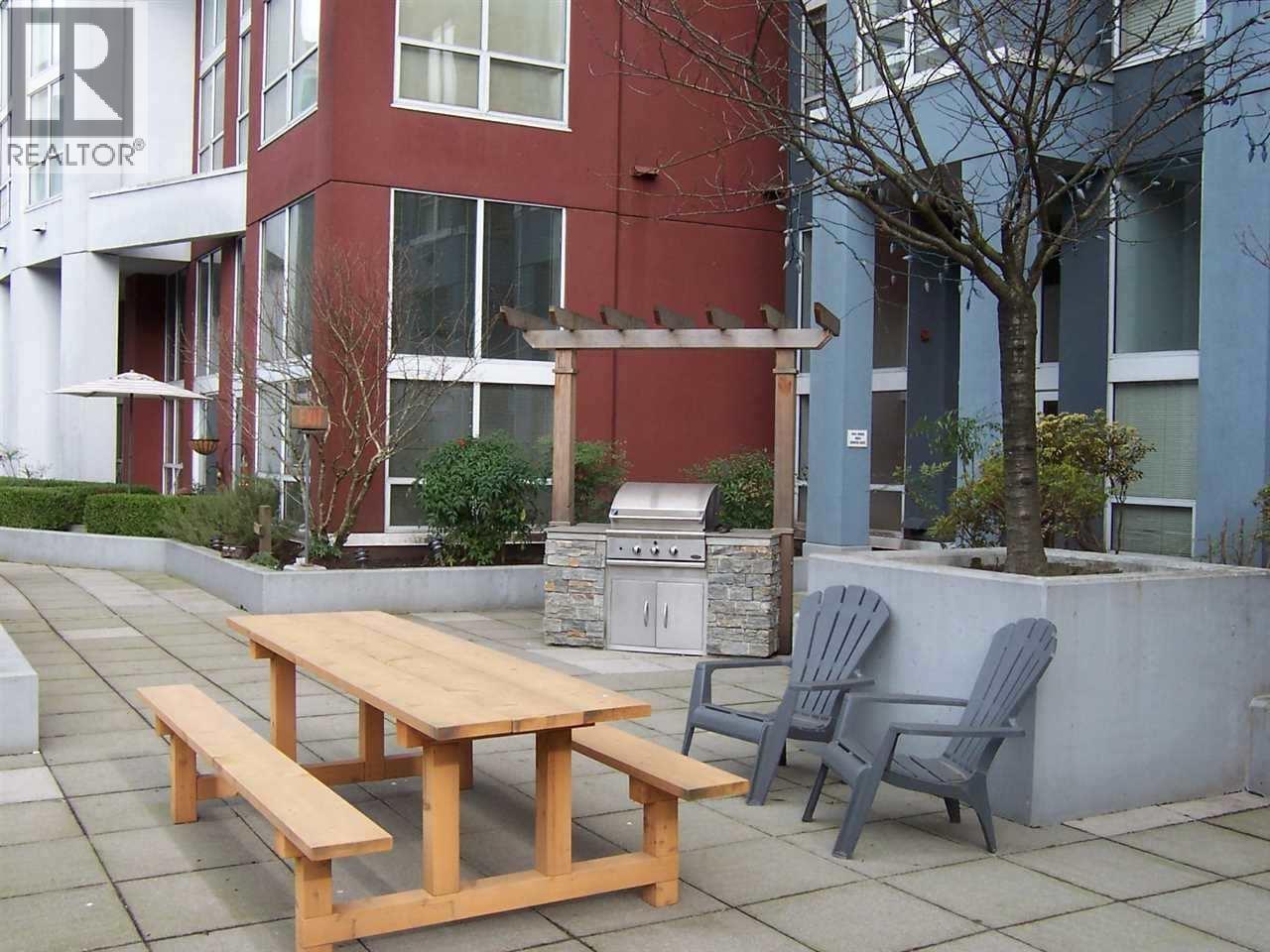 308 933 Seymour Street, Vancouver, British Columbia