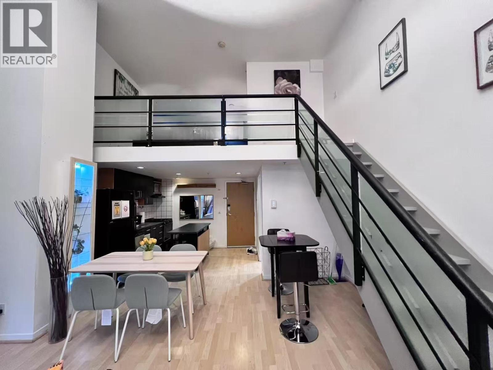 308 933 Seymour Street, Vancouver, British Columbia