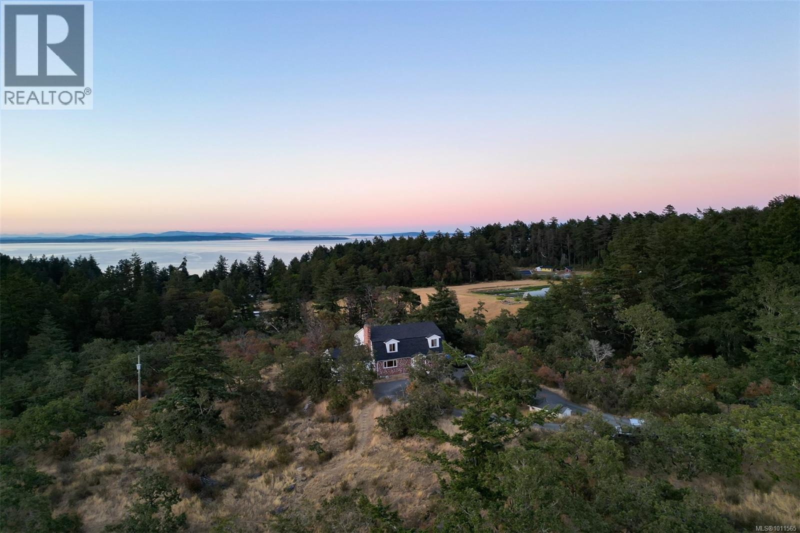 4589 Blenkinsop Rd, Saanich, British Columbia