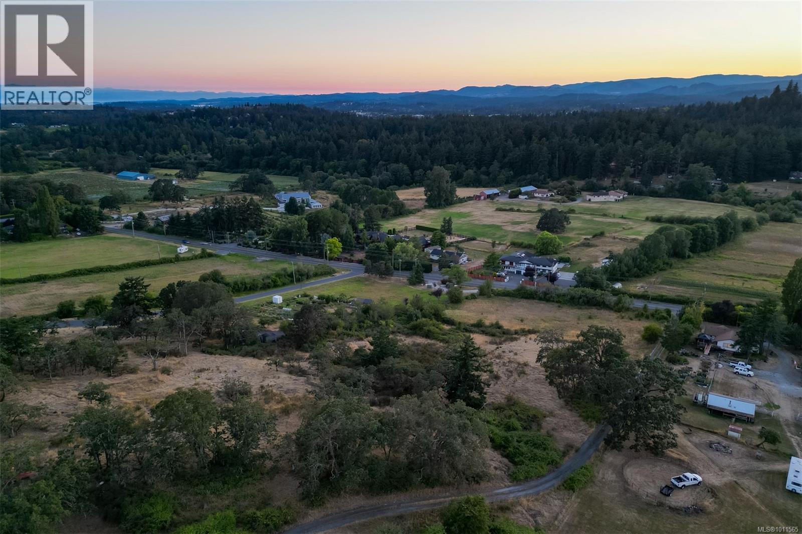 4589 Blenkinsop Rd, Saanich, British Columbia