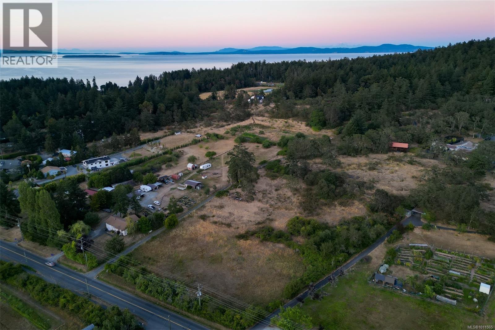 4589 Blenkinsop Rd, Saanich, British Columbia