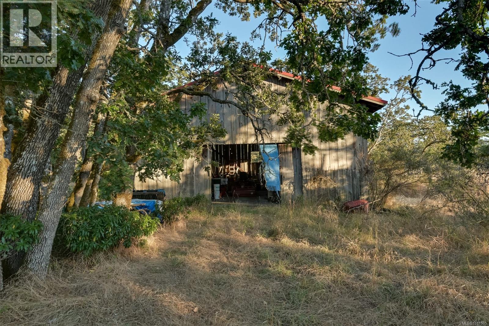 4589 Blenkinsop Rd, Saanich, British Columbia