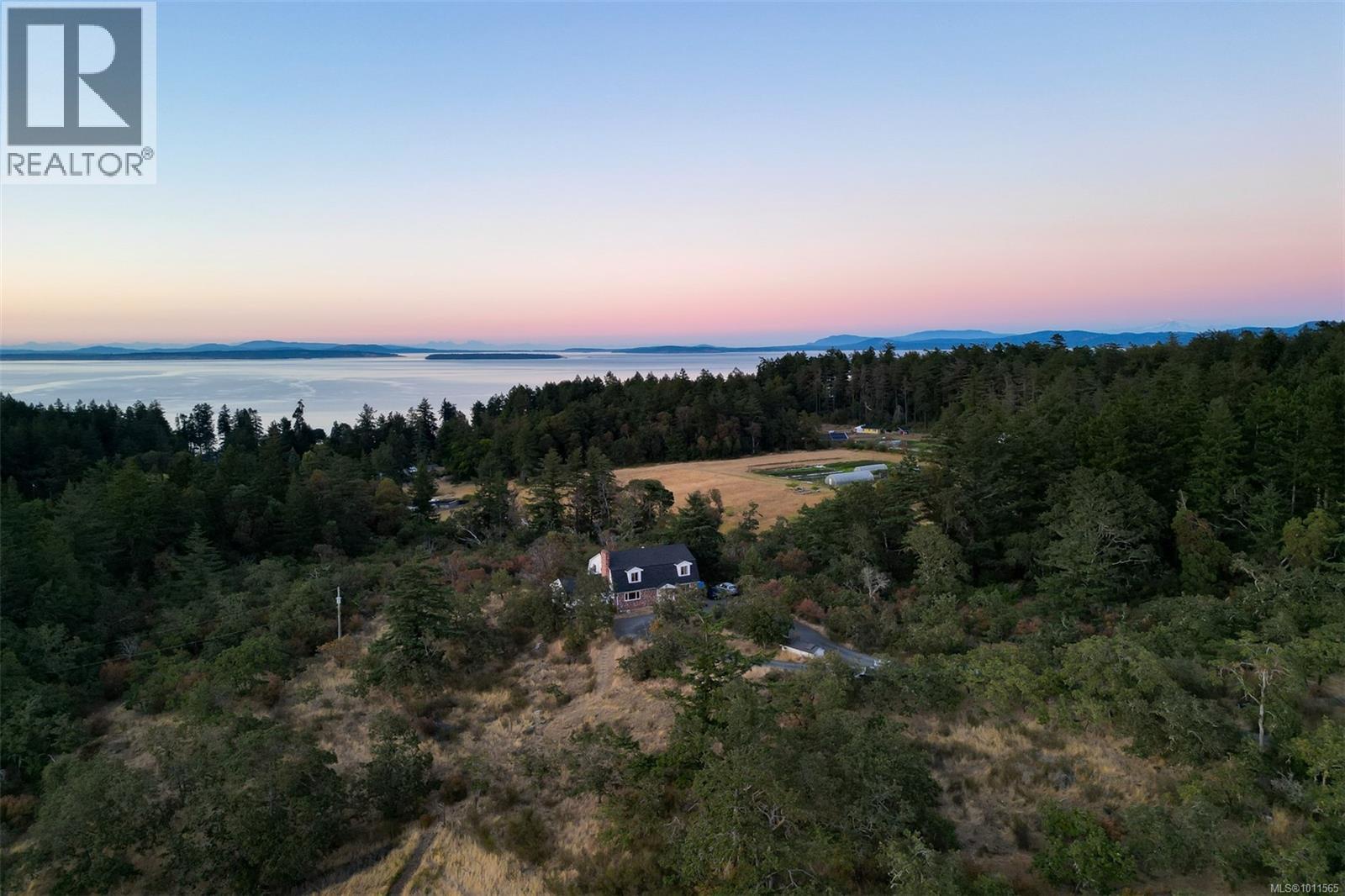 4589 Blenkinsop Rd, Saanich, British Columbia