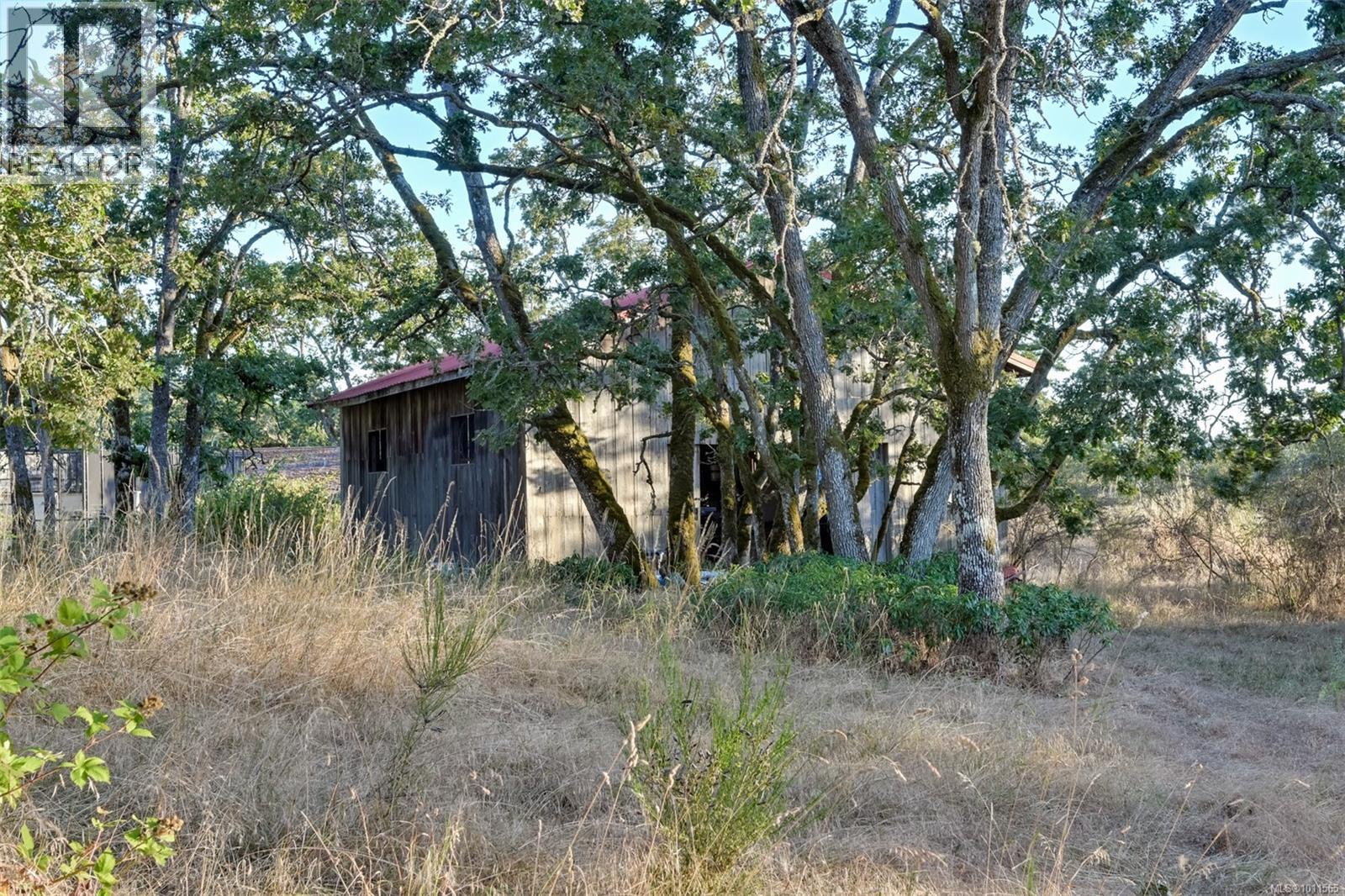 4589 Blenkinsop Rd, Saanich, British Columbia