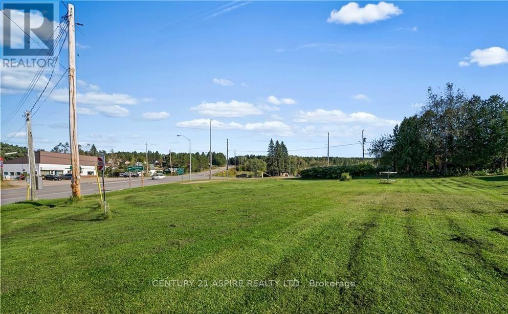 00 Pcl 36-1 Sec 36m220 Highway, South Algonquin, Ontario