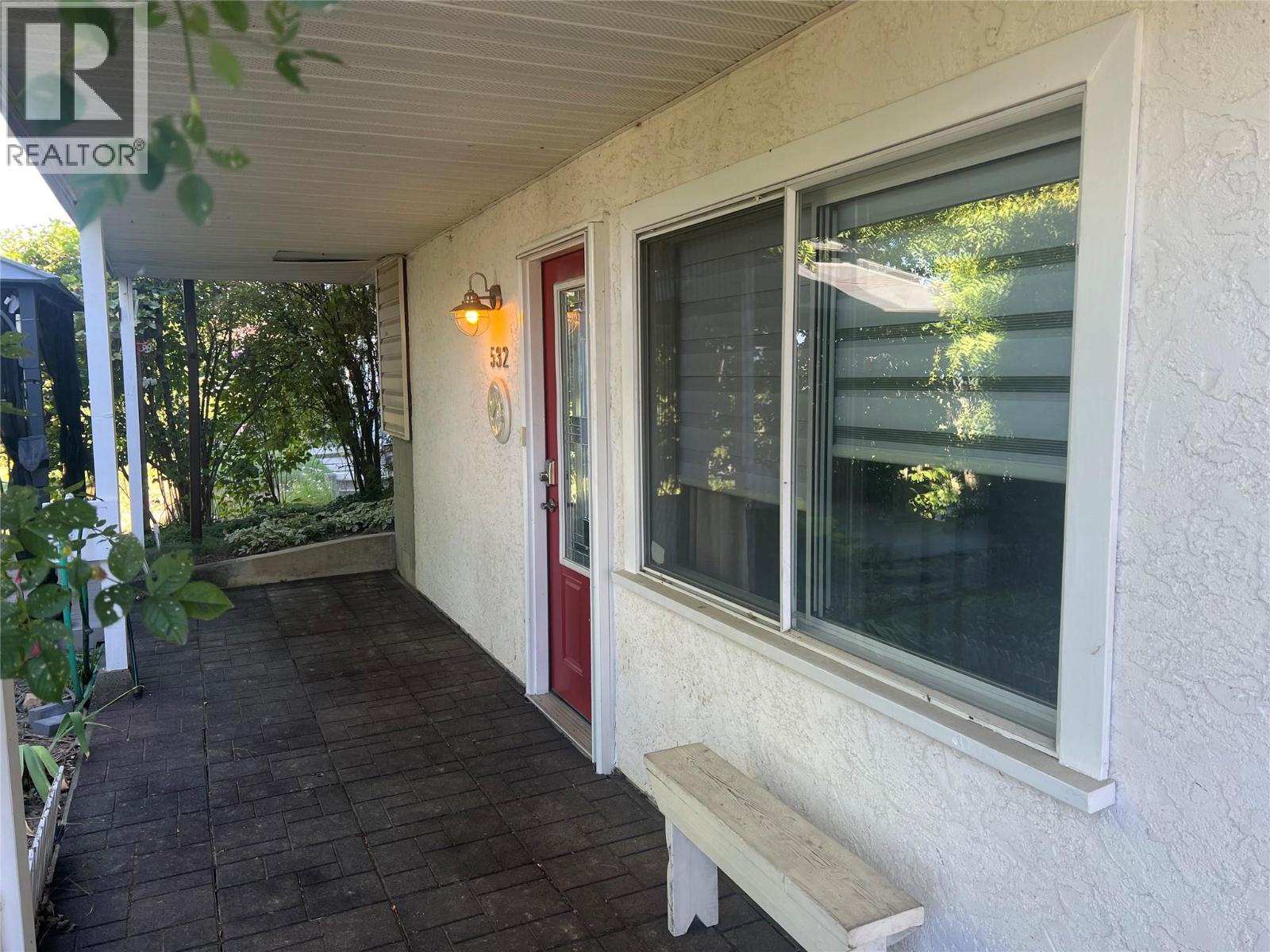 532 6th. Avenue N, Creston, British Columbia