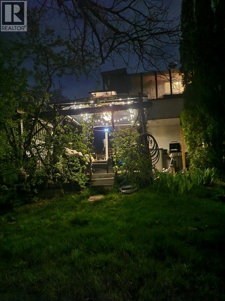 532 6th. Avenue N, Creston, British Columbia