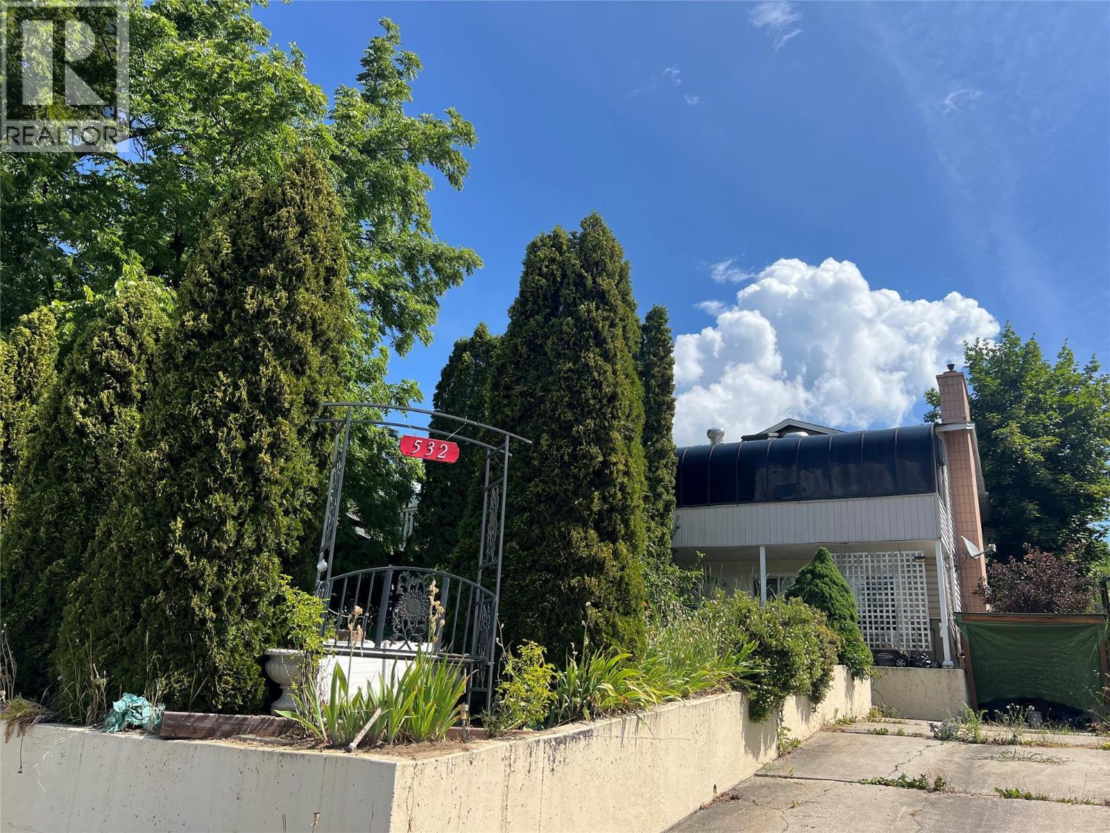 532 6th. Avenue N, Creston, British Columbia