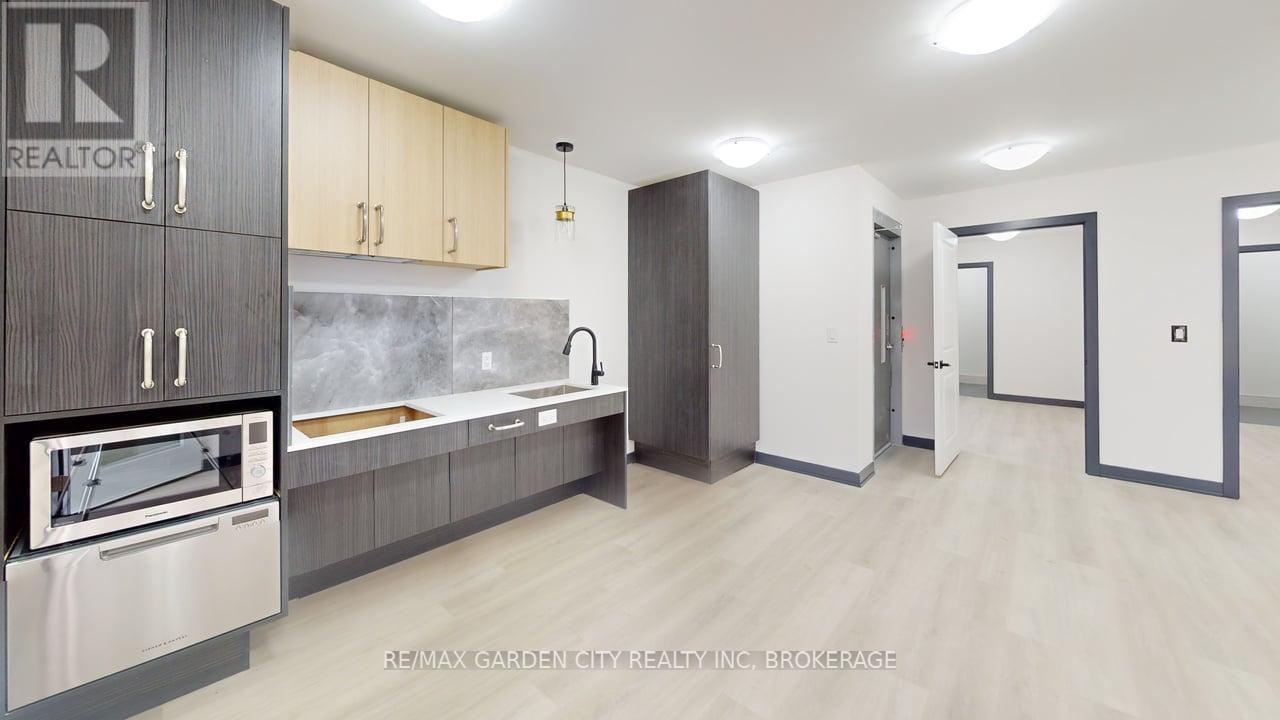 23 Warren Avenue, Hamilton (balfour), Ontario