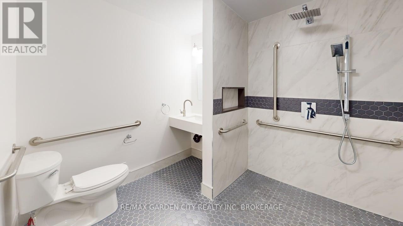 23 Warren Avenue, Hamilton (balfour), Ontario