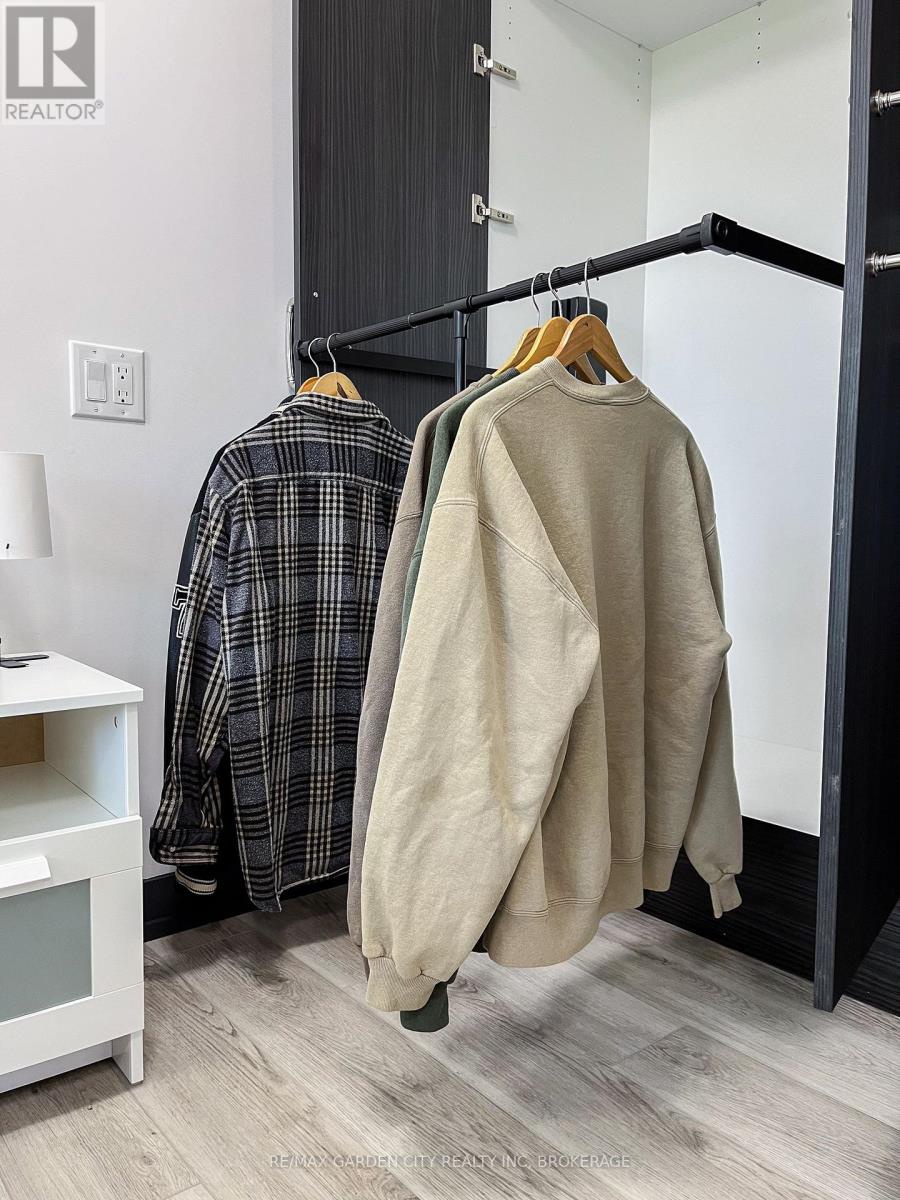 23 Warren Avenue, Hamilton (balfour), Ontario