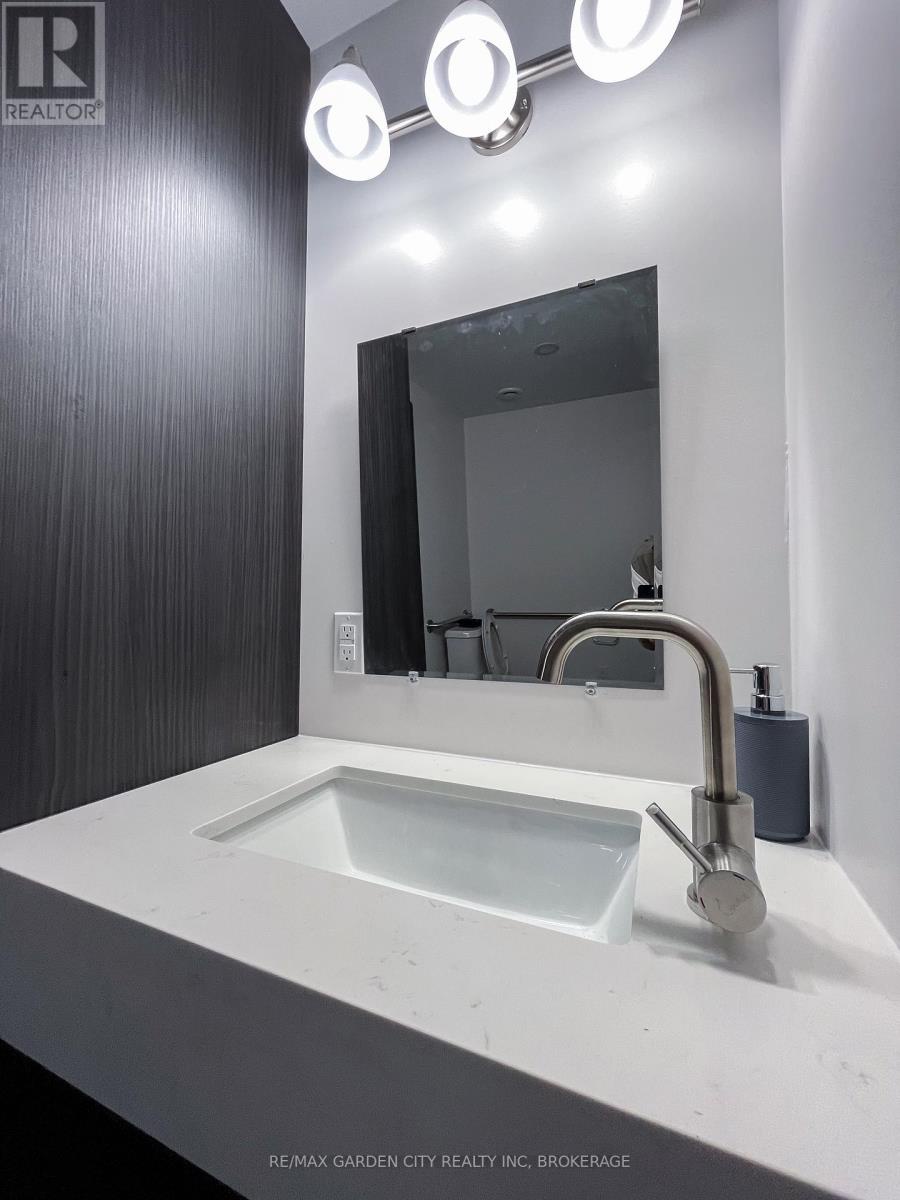 23 Warren Avenue, Hamilton (balfour), Ontario