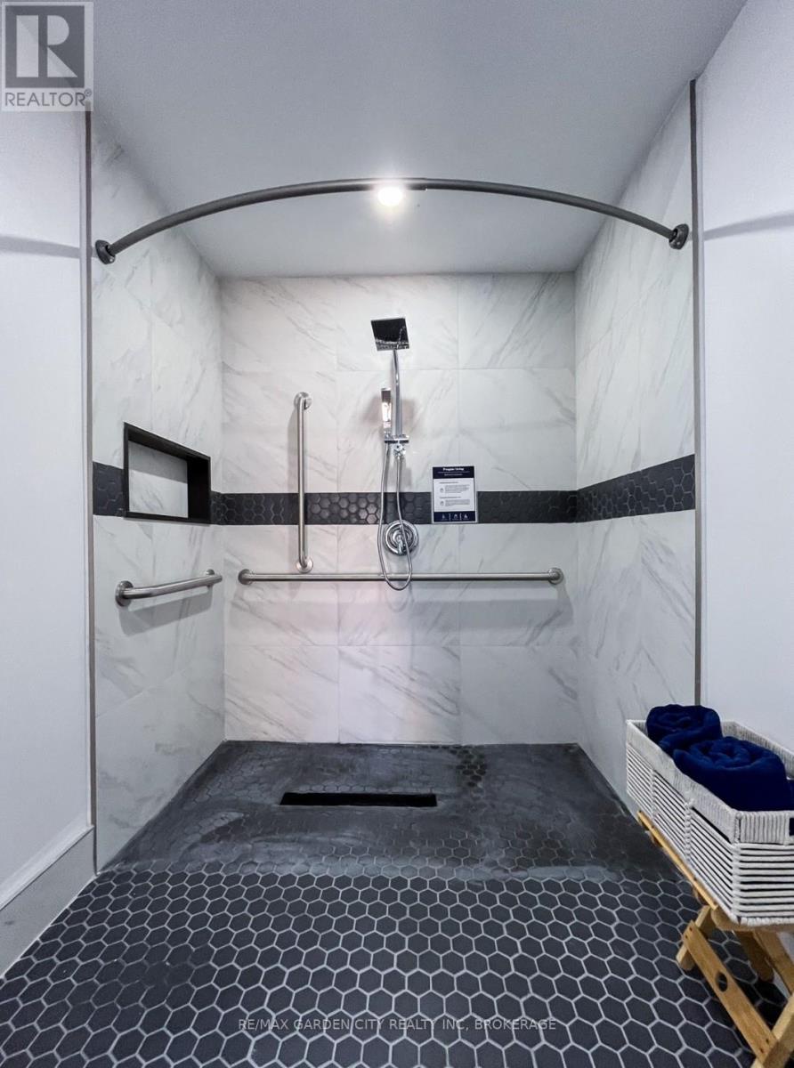 23 Warren Avenue, Hamilton (balfour), Ontario