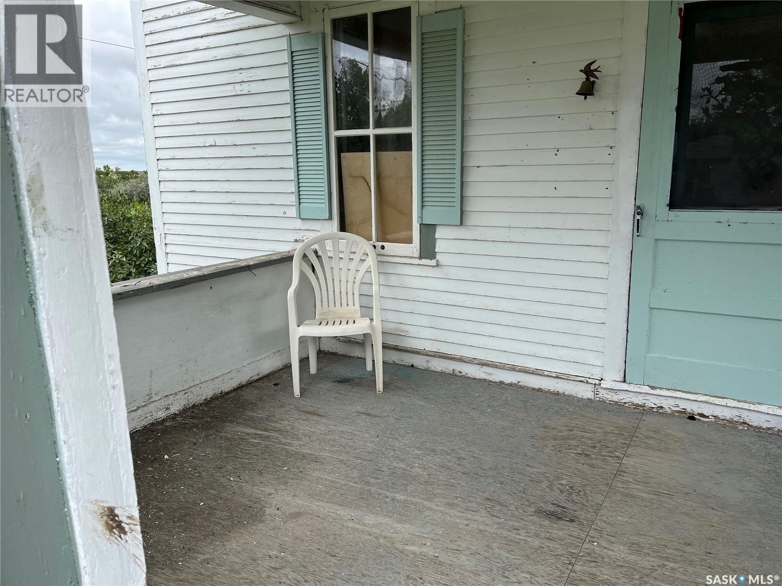 239 4th Avenue W, Gravelbourg, Saskatchewan