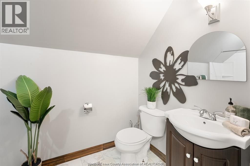 18332 Erieau Road, Chatham-kent, Ontario