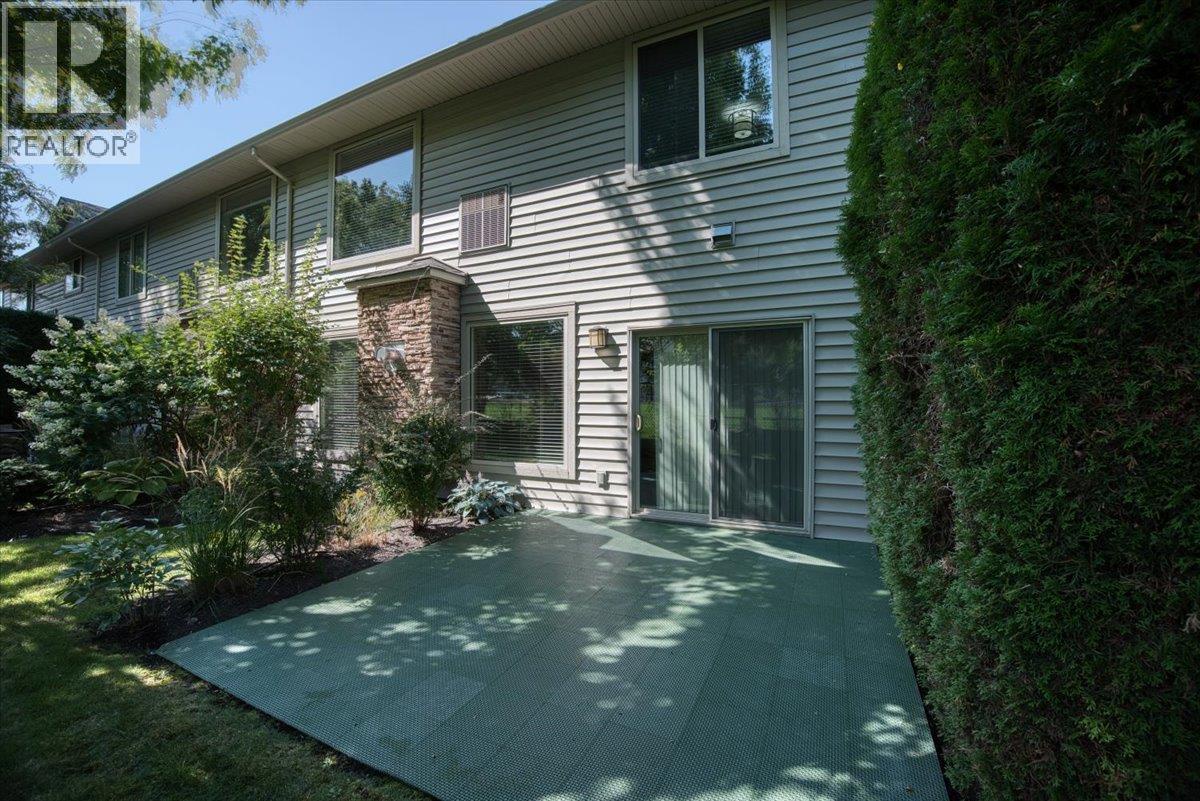 3350 Woodsdale Road Unit# 503, Lake Country, British Columbia