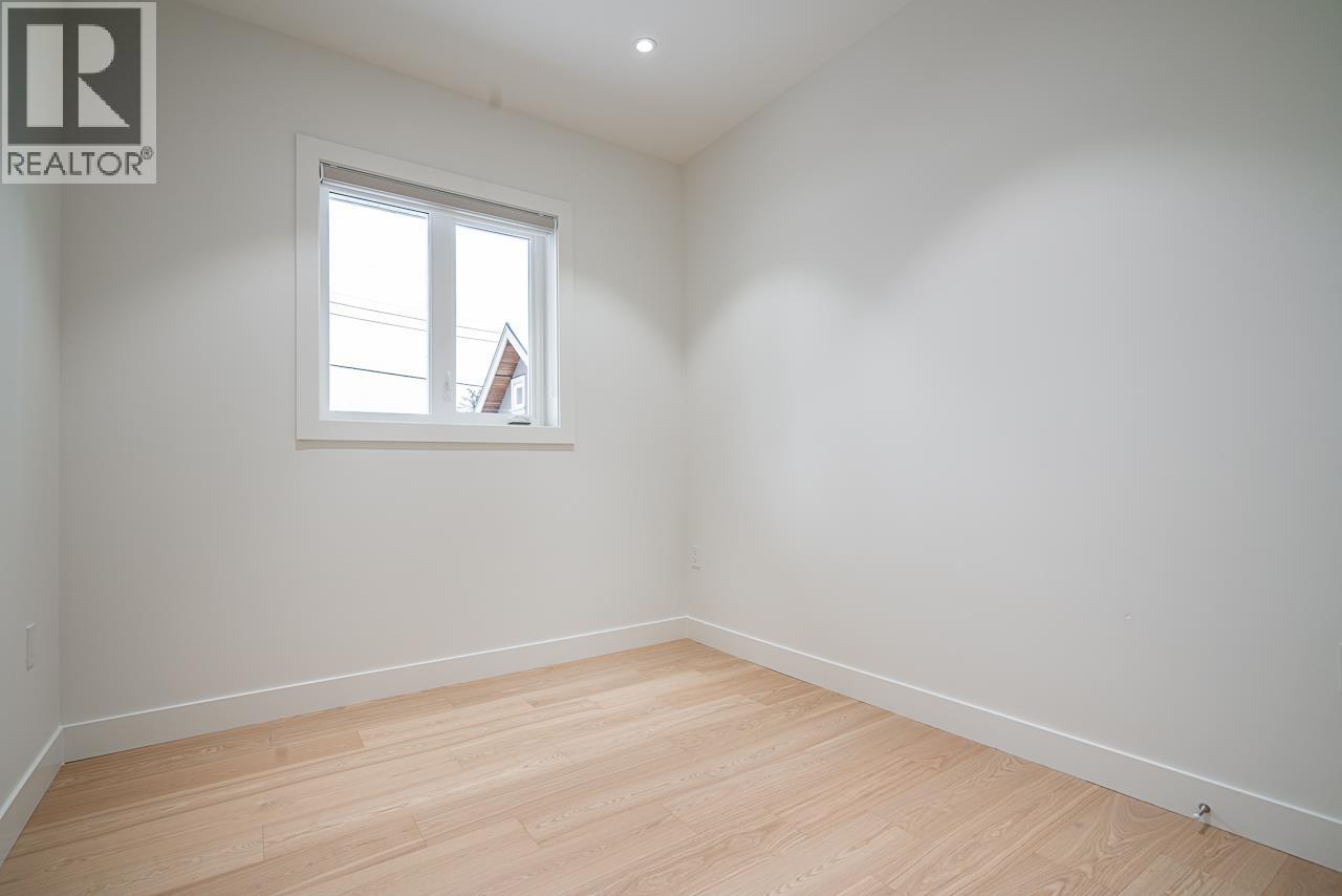 2833 Oliver Crescent, Vancouver, British Columbia