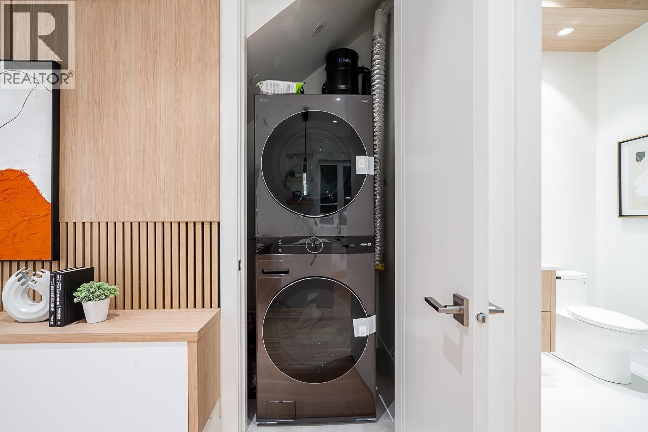 2833 Oliver Crescent, Vancouver, British Columbia