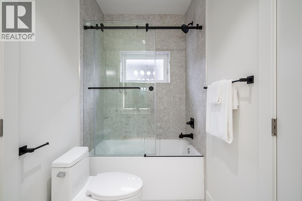 2833 Oliver Crescent, Vancouver, British Columbia