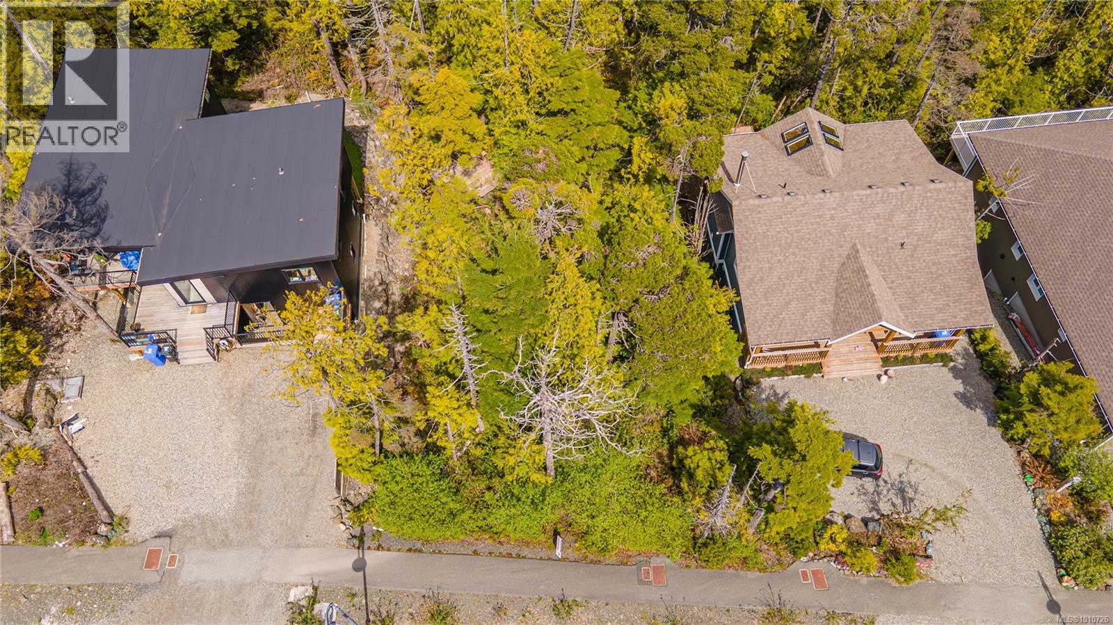 843 Lorne White Pl, Ucluelet, British Columbia