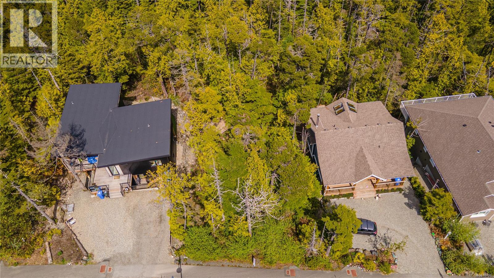 843 Lorne White Pl, Ucluelet, British Columbia