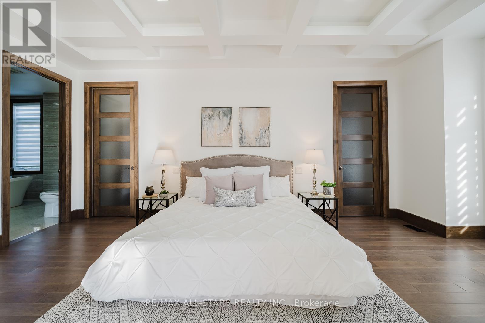 26 Lancer Drive, Vaughan (maple), Ontario